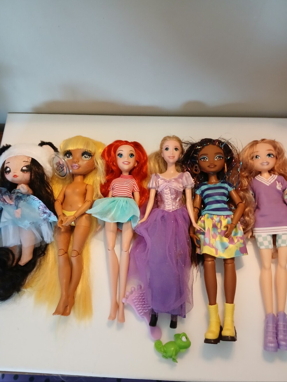 Assorted Girls' Fashion Dolls - Purple, Blue, Yellow & Multicolor Outfits